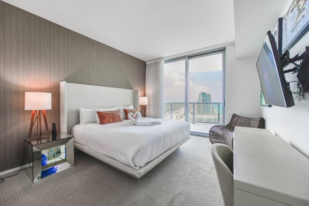 Spectacular Sunset Views Over The Ocean At Hollywood Eksteriør billede